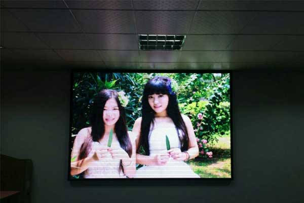 贛州市天竺山小學(xué)多媒體教室室內(nèi)全彩